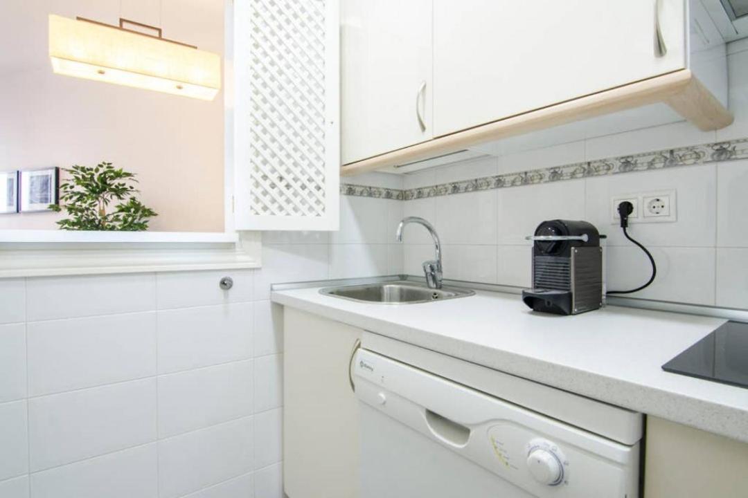 Cruz Apartment Madrid Esterno foto